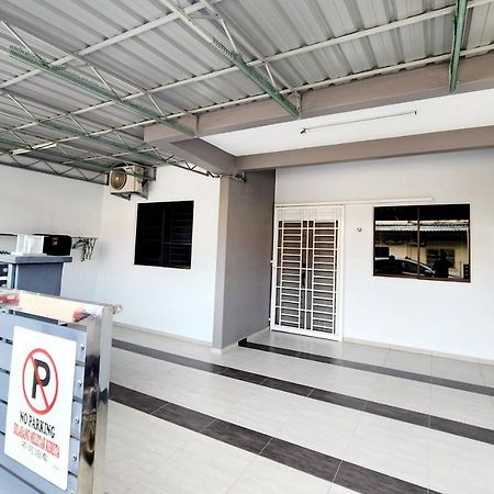 BK House Melaka Villa Luaran gambar